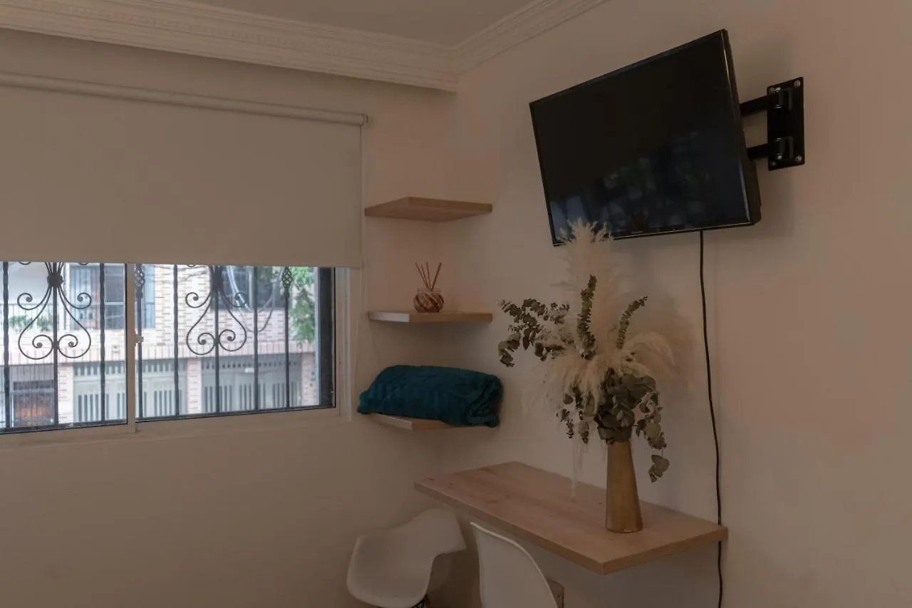 Casa Blanca Estadio Medellin Guest house