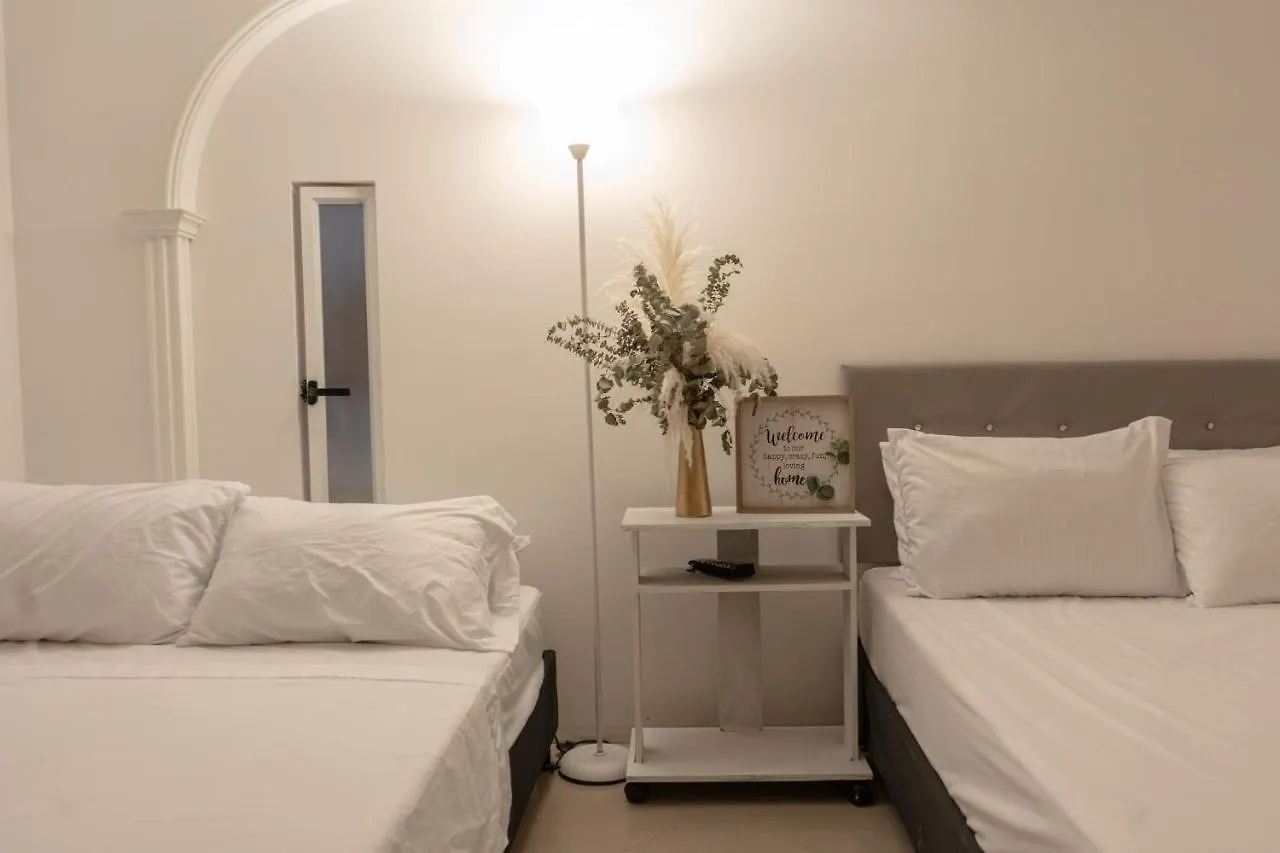 Guest house Casa Blanca Estadio Medellin