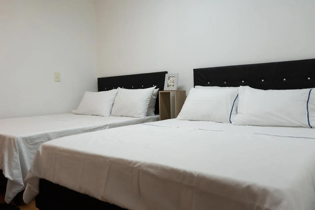 Casa Blanca Estadio Medellin Guest house