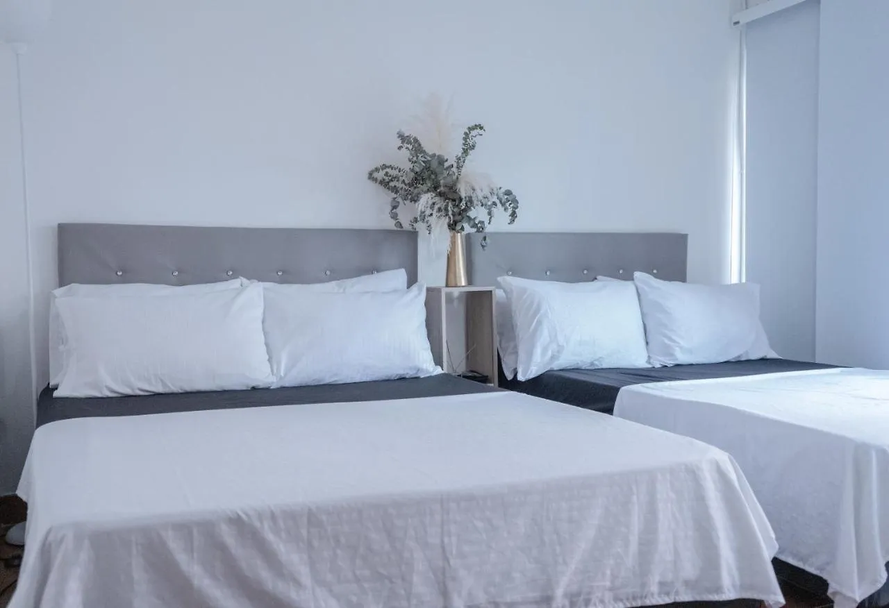 Guest house Casa Blanca Estadio Medellin Colombia